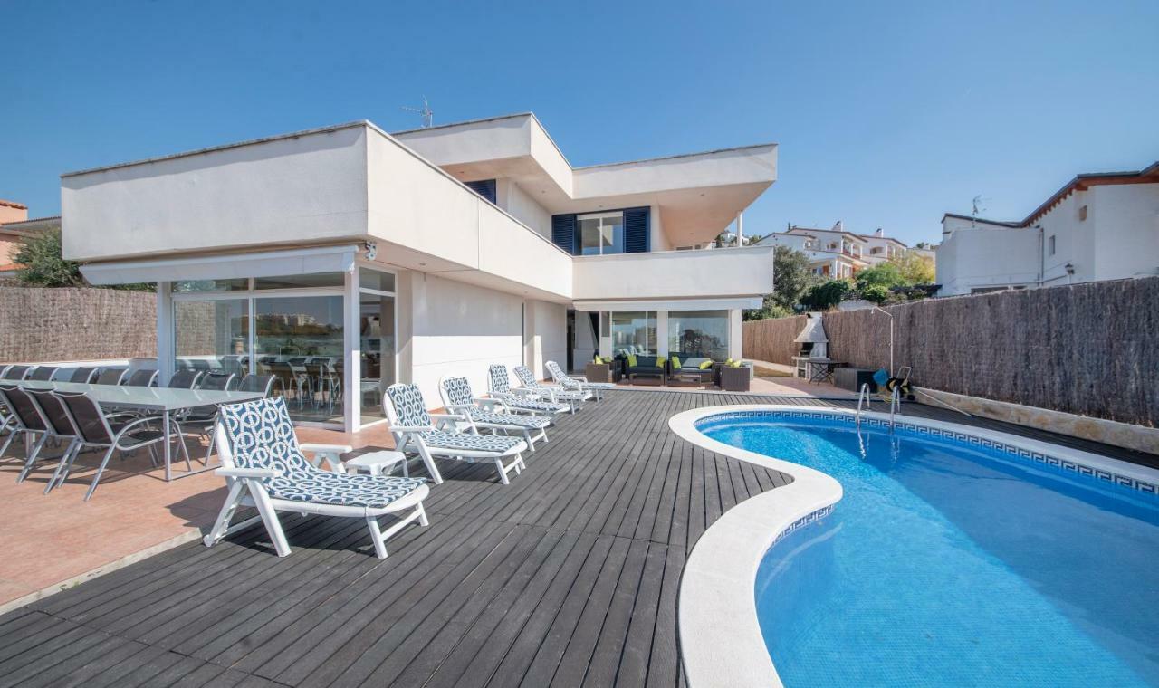 Villa Med Сиджес Экстерьер фото